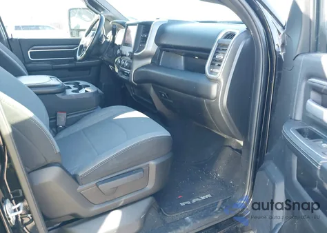 2024 Ram 2500 Big Horn 4X4 6'4 Box z USA, uszkodzony, nr VIN 3C6UR5DL7RG283456